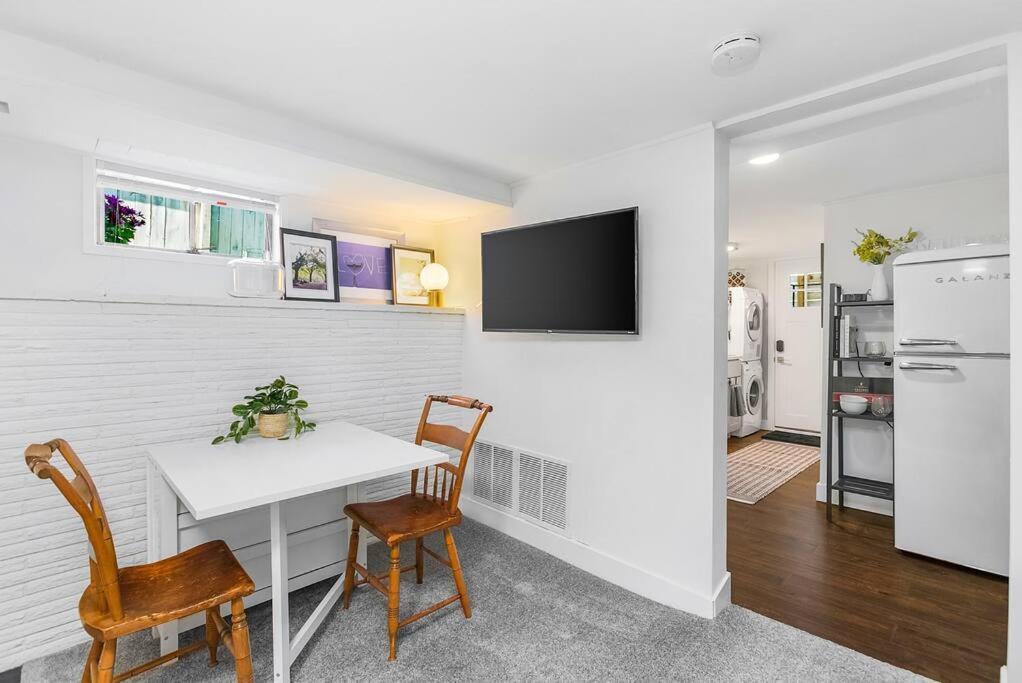 Lilac In Law, Picturesque Lower Unit Seattle Dış mekan fotoğraf