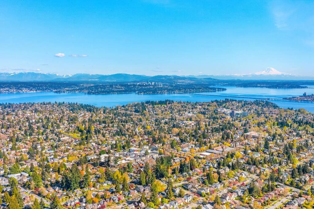 Lilac In Law, Picturesque Lower Unit Seattle Dış mekan fotoğraf